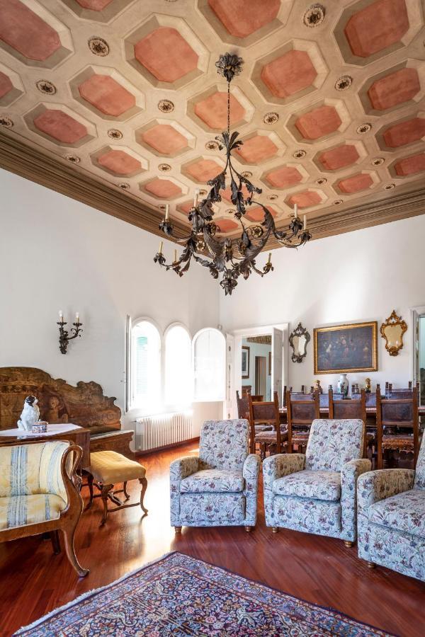 Bed and Breakfast Residenza Palazzo Marchesini Болонья Экстерьер фото
