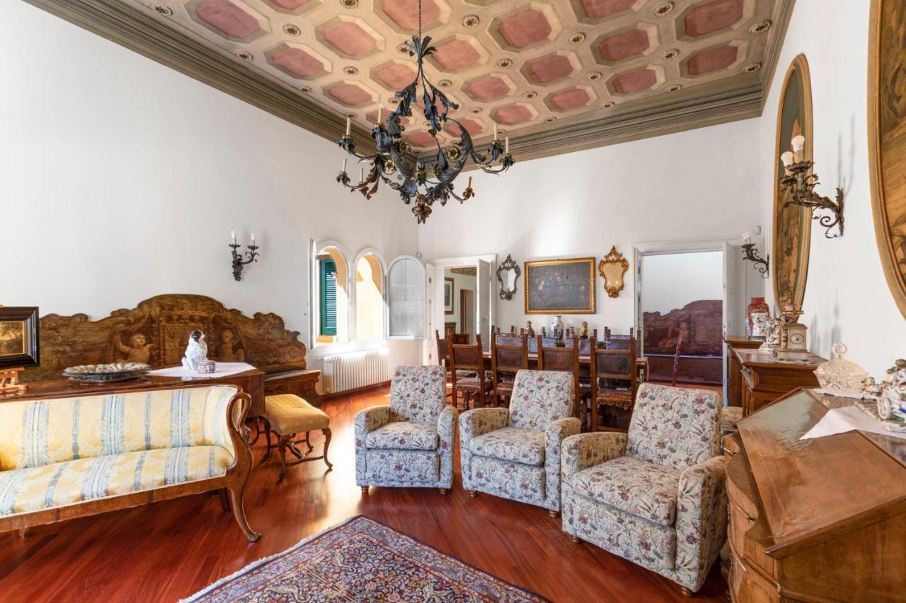 Bed and Breakfast Residenza Palazzo Marchesini Болонья Экстерьер фото